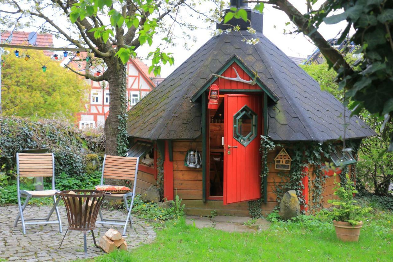 Alte Pfarre Gudensberg Apartment Bagian luar foto
