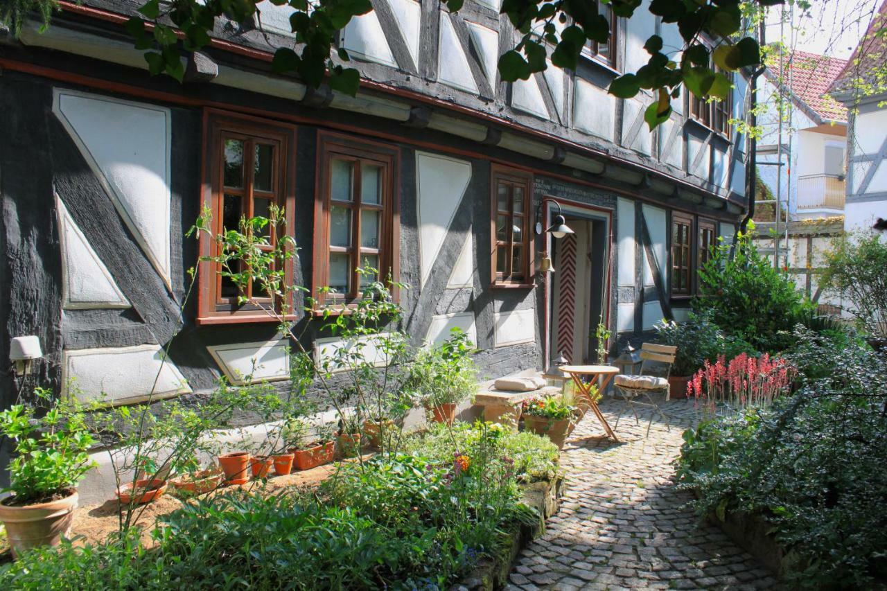 Alte Pfarre Gudensberg Apartment Bagian luar foto