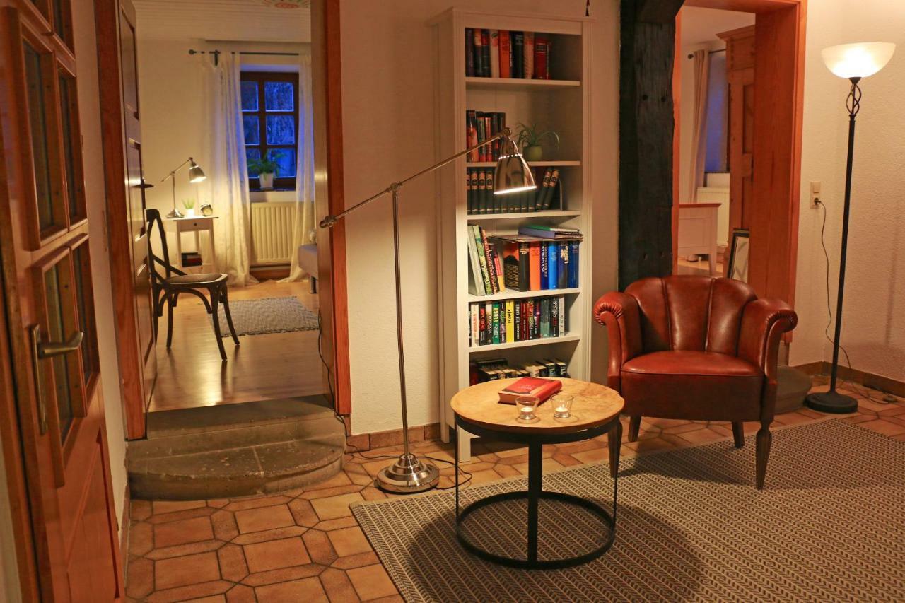 Alte Pfarre Gudensberg Apartment Bagian luar foto