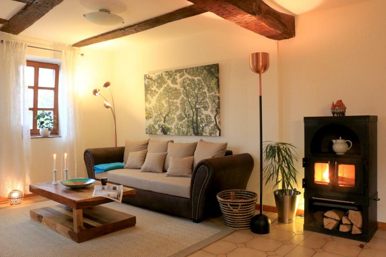 Alte Pfarre Gudensberg Apartment Bagian luar foto